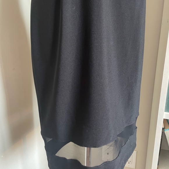 Bodycon Dress with Fine Mesh Details - Picture 8 of 12